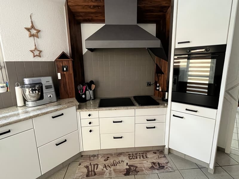 Stilvolles, ruhig gelegenes 6.5-Zimmer-Einfamilienhaus. (12)