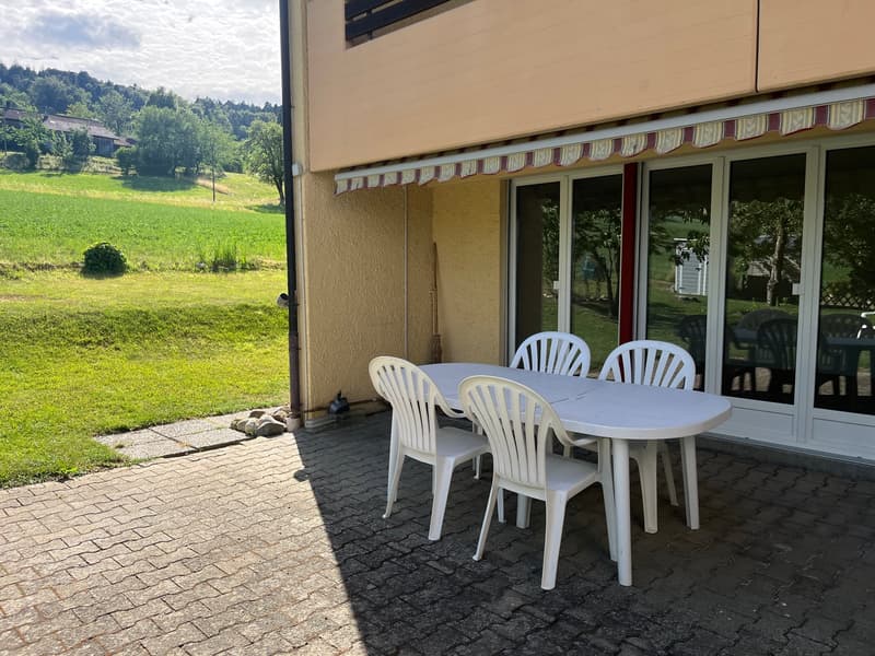 Einfamilienhaus (einseitig angebaut) mit grossem Garten an ruhiger Aussichtslage. (20)