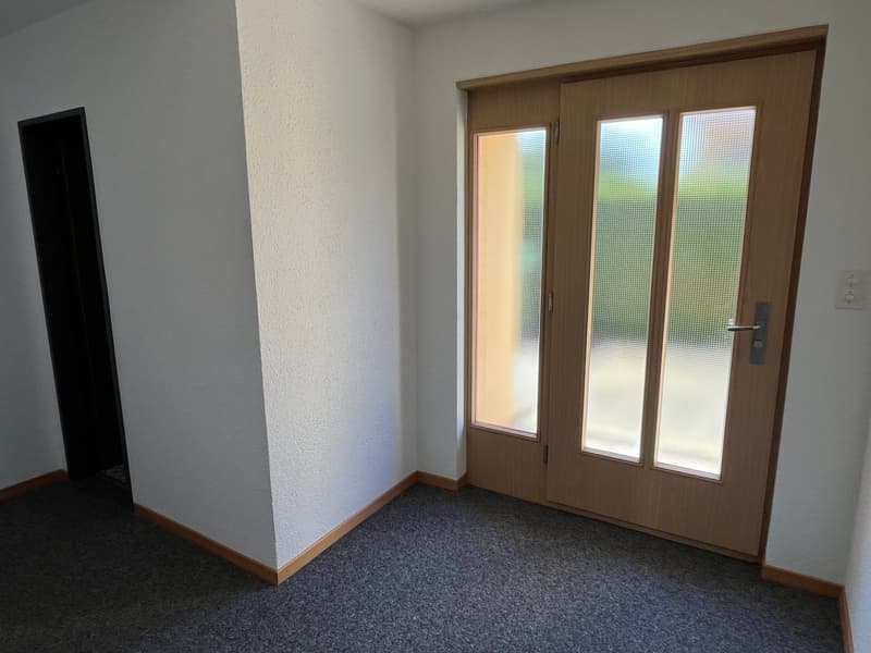 Einfamilienhaus (einseitig angebaut) mit grossem Garten an ruhiger Aussichtslage. (4)