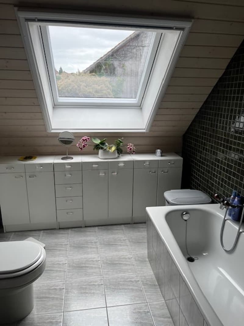 Detached house (one-sided) in a quiet location with a charming garden. (17)