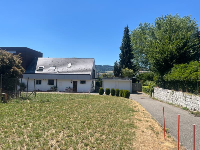 Detached house (one-sided) in a quiet location with a charming garden. (24)