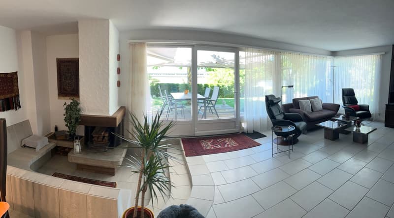 Detached house (one-sided) in a quiet location with a charming garden. (8)