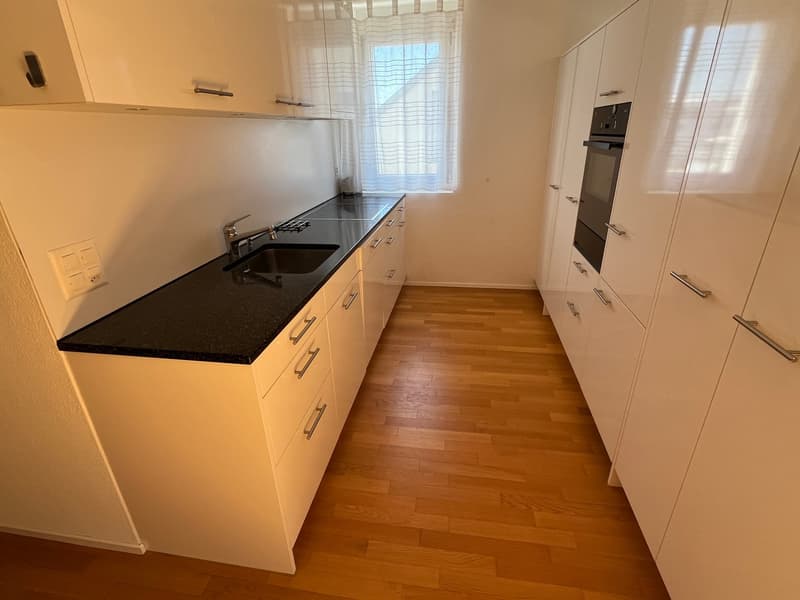 4.5-Zimmer-Maisonette-Wohnung mit viel Charme und grossem Balkon. (5)