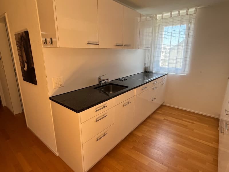 4.5-Zimmer-Maisonette-Wohnung mit viel Charme und grossem Balkon. (6)