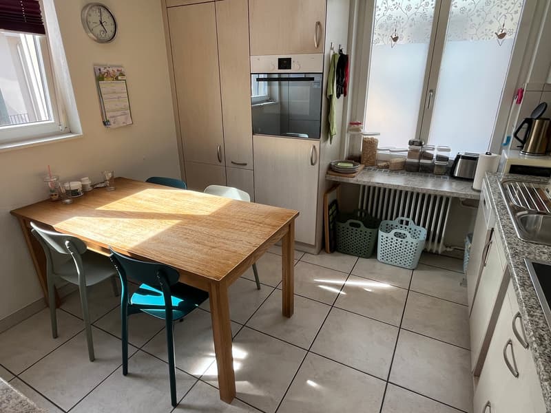 Casa multifamiliare con 4 appartamenti in una posizione incantevole direttamente sul fiume Aare. (15)