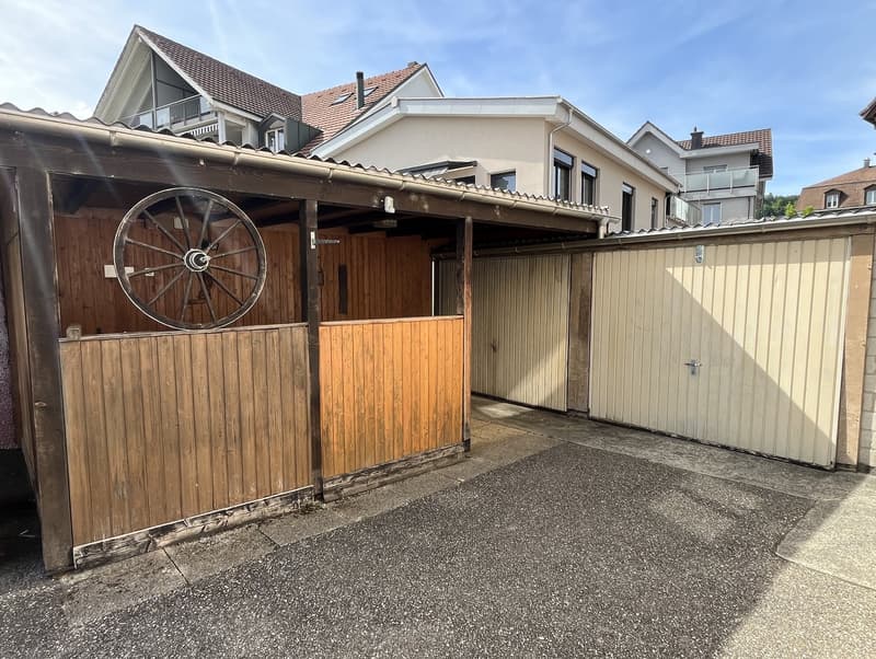 Casa multifamiliare con 4 appartamenti in una posizione incantevole direttamente sul fiume Aare. (31)