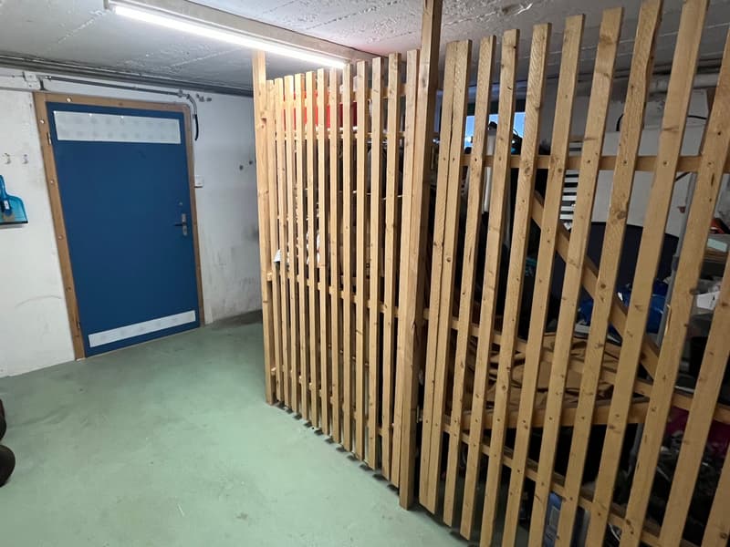 Casa multifamiliare con 4 appartamenti in una posizione incantevole direttamente sul fiume Aare. (29)