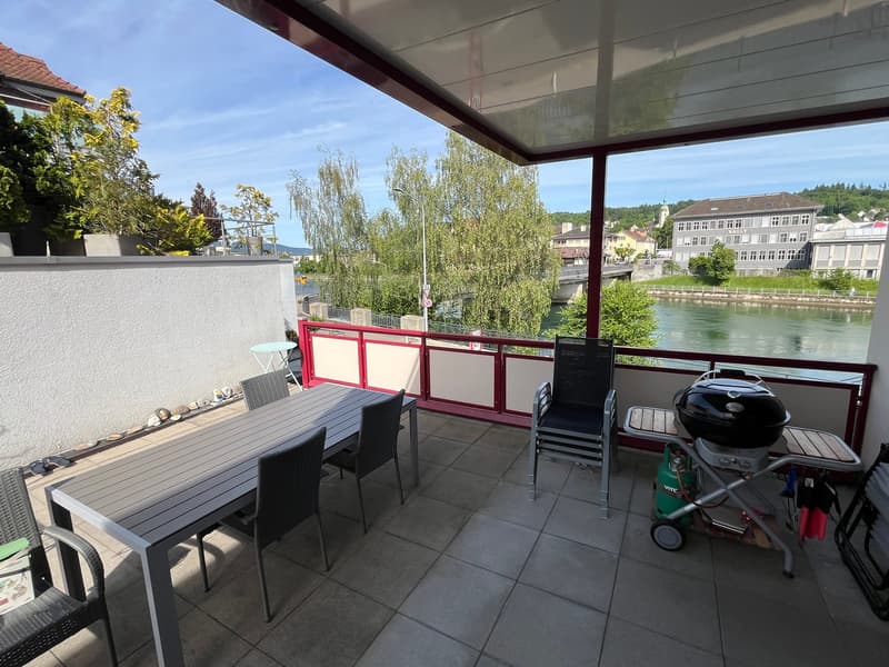 Casa multifamiliare con 4 appartamenti in una posizione incantevole direttamente sul fiume Aare. (18)