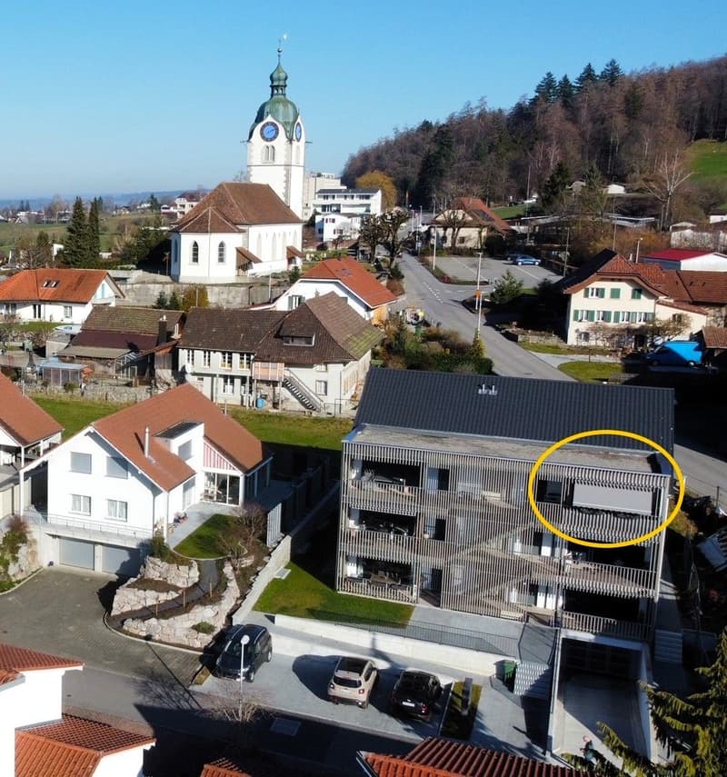 4.5-Wohnung mit zusätzlichem Dachraum inkl. Tiefgaragenparkplatz. (1)