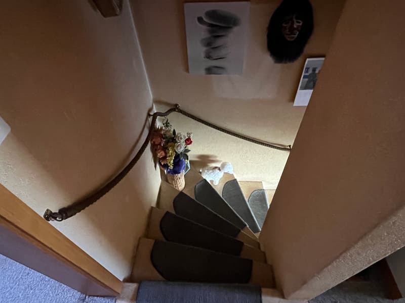 Einfamilienhaus mit angebautem, ausbaubarem Hausteil an schöner Lage. (8)