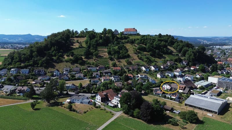 Einfamilienhaus mit angebautem, ausbaubarem Hausteil an schöner Lage. (22)