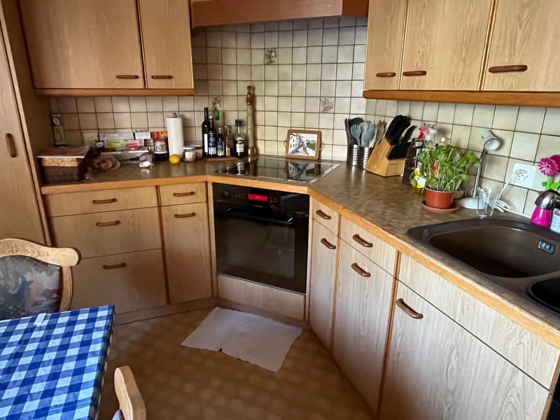 Einfamilienhaus mit angebautem, ausbaubarem Hausteil an schöner Lage. (5)
