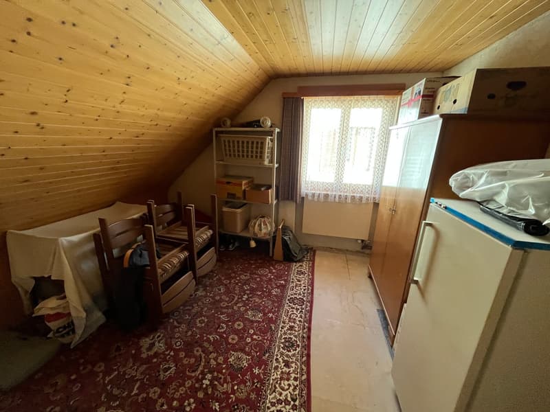 Einfamilienhaus mit angebautem, ausbaubarem Hausteil an schöner Lage. (16)