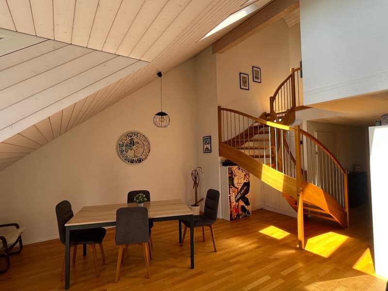 4.5-Zimmer-Maisonette-Wohnung mit viel Charme und grossem Balkon. (1)
