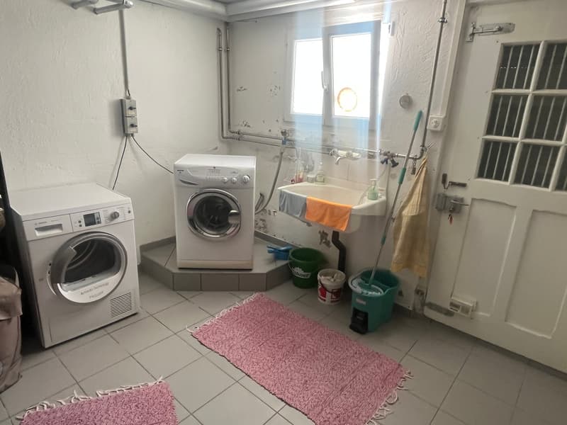 Charmantes Einfamilienhaus mit Garage, Wintergarten, Fonduestübli und Schopf an ruhiger Lage. (24)