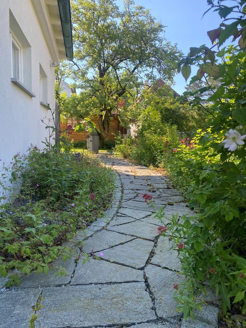 Charmantes Einfamilienhaus mit Garage, Wintergarten, Fonduestübli und Schopf an ruhiger Lage. (21)