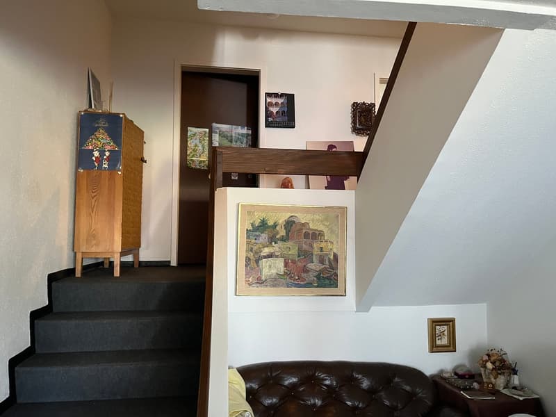 5.5-Zimmer Maisonette-Wohnung mit Gartensitzplatz hoch über dem Greifensee. (5)