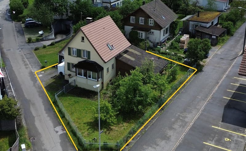 Einfamilienhaus an ruhiger Lage mit optimalem ÖV-Anschluss. (2)
