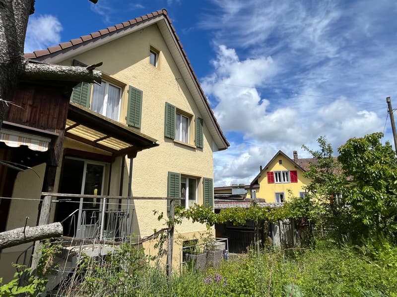 Einfamilienhaus an ruhiger Lage mit optimalem ÖV-Anschluss. (33)