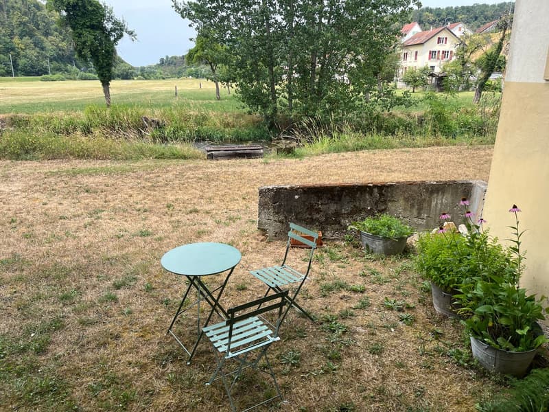 Bauernhaus mit 2 Wohnungen und Restaurant (mit weiteren Wohnungen ausbaubar). (28)