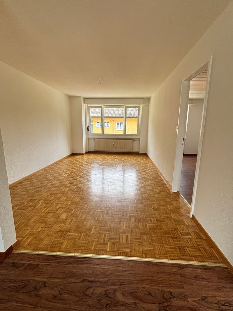 Helle 4-Zimmer-Wohnung im 3. Obergeschoss in Mümliswil-Ramiswil (2)