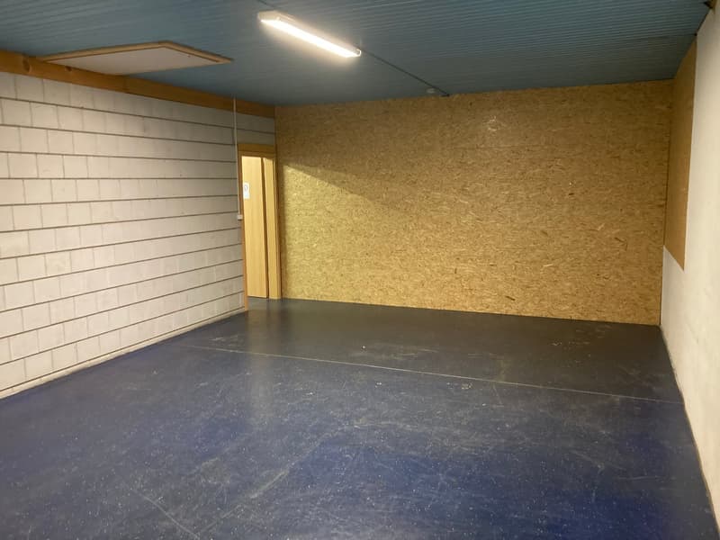 Spazi di stoccaggio, uffici e produzione funzionali in Scheibenstrasse 63, Thun (6)