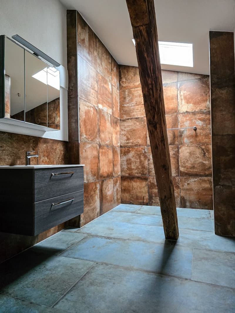 Charmante 2.5-Zimmer-Dachwohnung in Diessbach bei Büren (5)