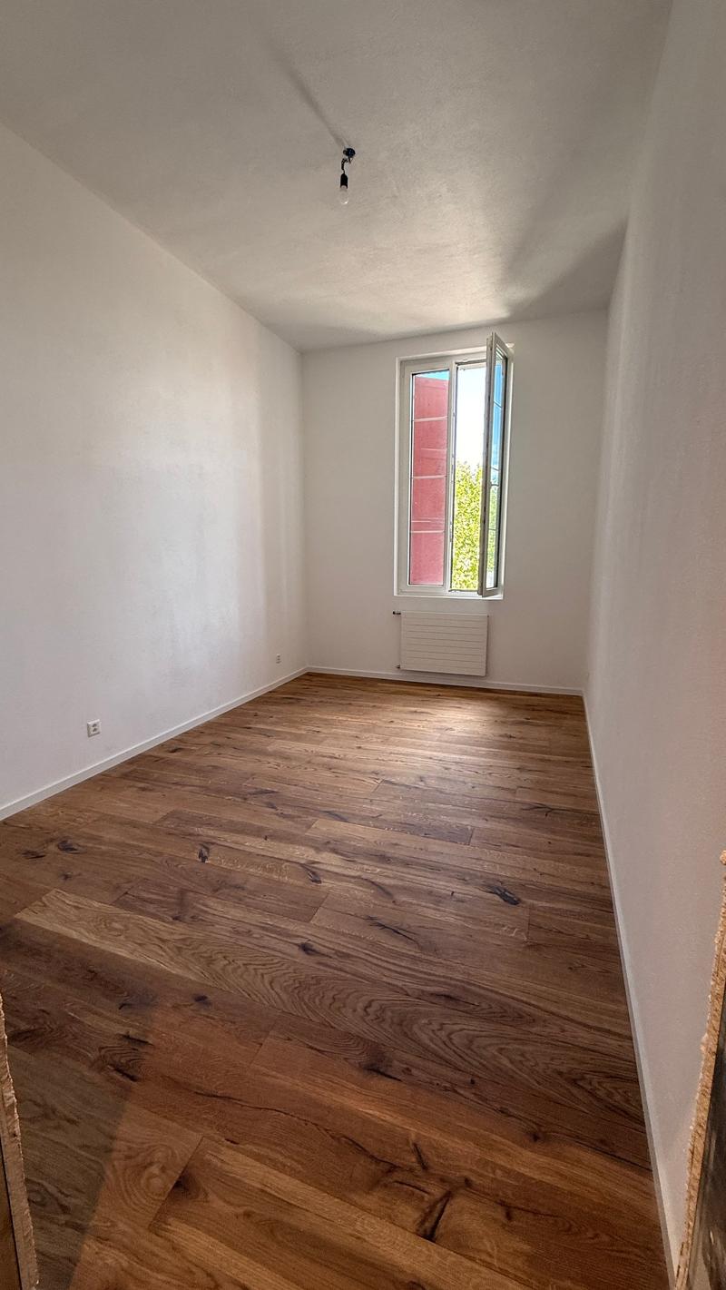 Erstbezug nach Komplettumbau – Moderne 3.5 Duplex-Wohnung mit Charme in Grafenried (12)