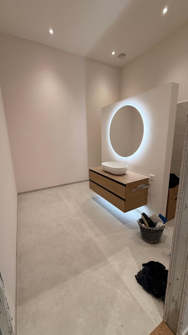 Erstbezug nach Komplettumbau – Moderne 3.5 Duplex-Wohnung mit Charme in Grafenried (16)