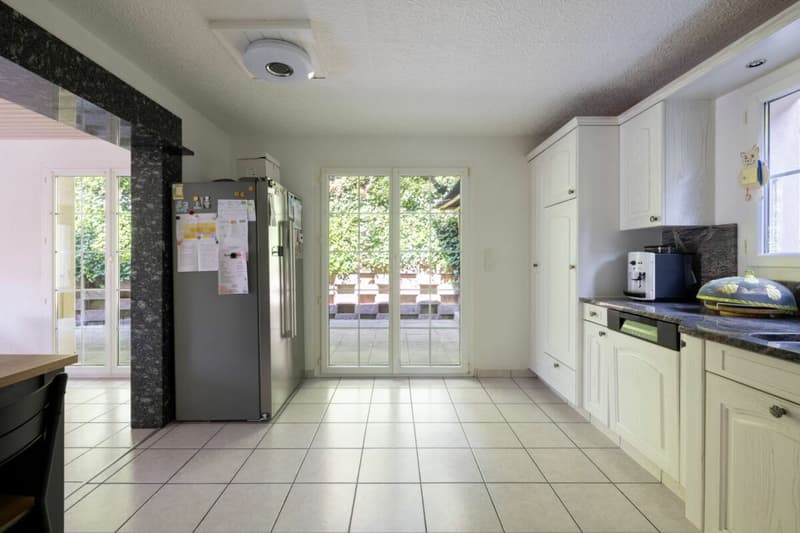 6.5 Room Single-Family House with Large Space Offer in Plasselb (8)