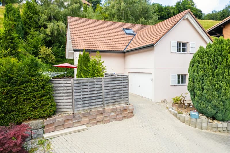 6.5 Room Single-Family House with Large Space Offer in Plasselb (1)