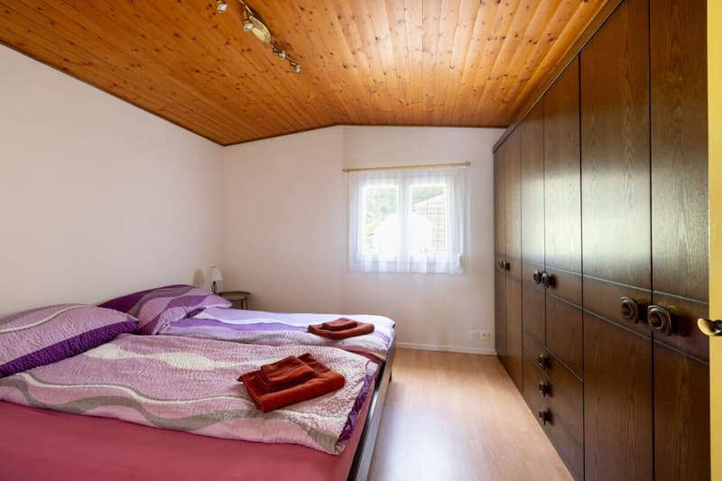 3.5-Zimmer-Bungalow mit Doppelparzelle im Caravaning Gletterens (8)