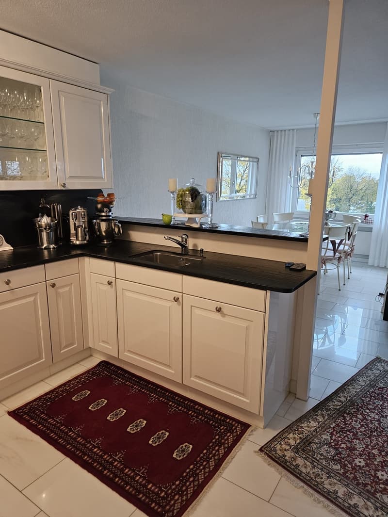 Schönste Aussicht über Winkel - 4.5-Zimmer-Wohnung zu verkaufen (5)