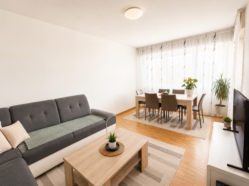 Charming 2.5-room apartment on the 3rd floor in Marly (1)