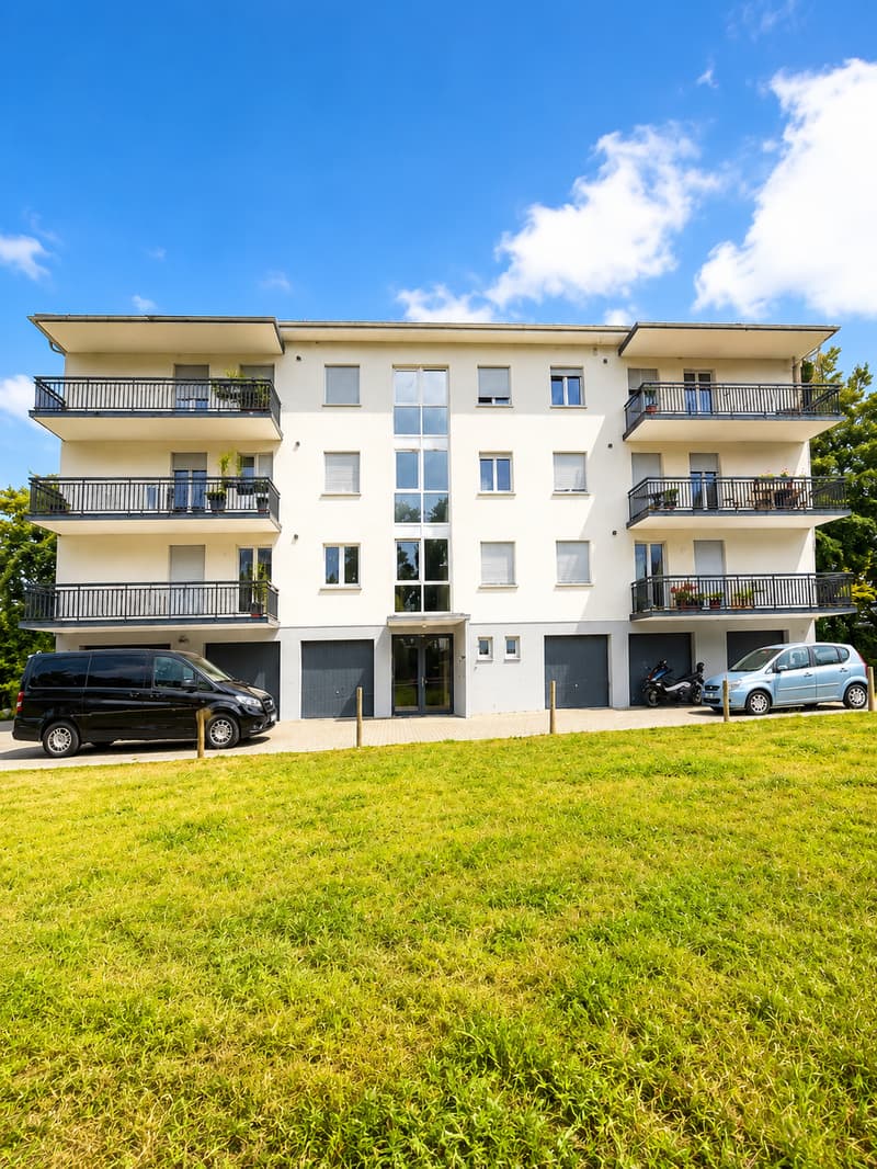Charmant appartement de 3.5 pièces avec balcon et vue dégagée à Villaraboud (10)