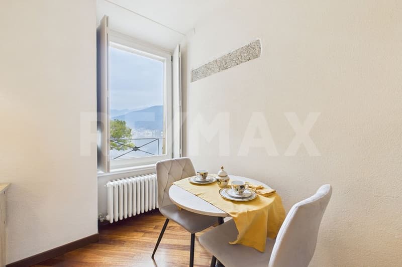 Elegante 1½-Zimmerwohnung mit Seeblick in Morcote. (2)