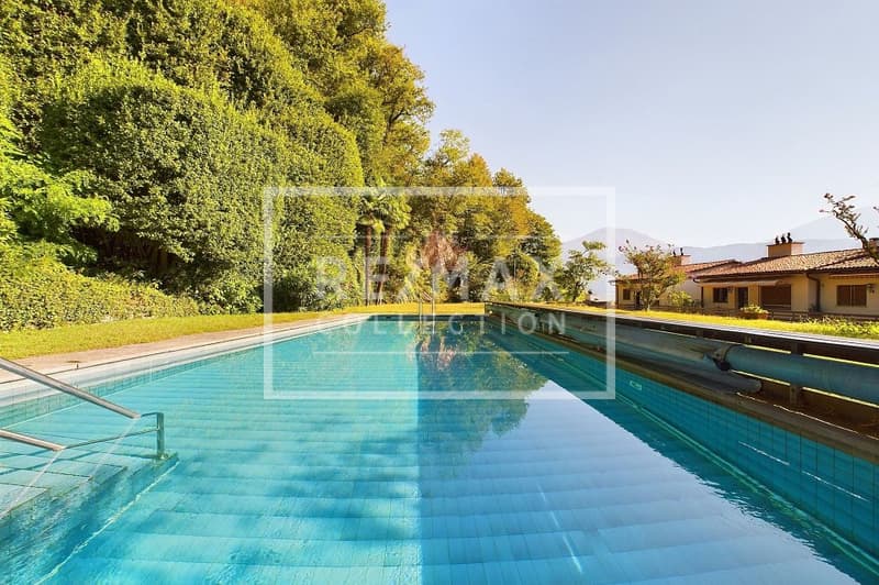 Den See leben - in einer exklusiven Residenz mit Pool (1)