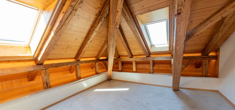Charmante 3.5-Zimmer-Dachwohnung in Grünenmatt (2)