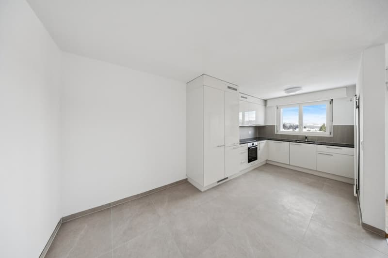 Totalsanierte, helle 5.5-Zimmer-Wohnung in Sumiswald (3)