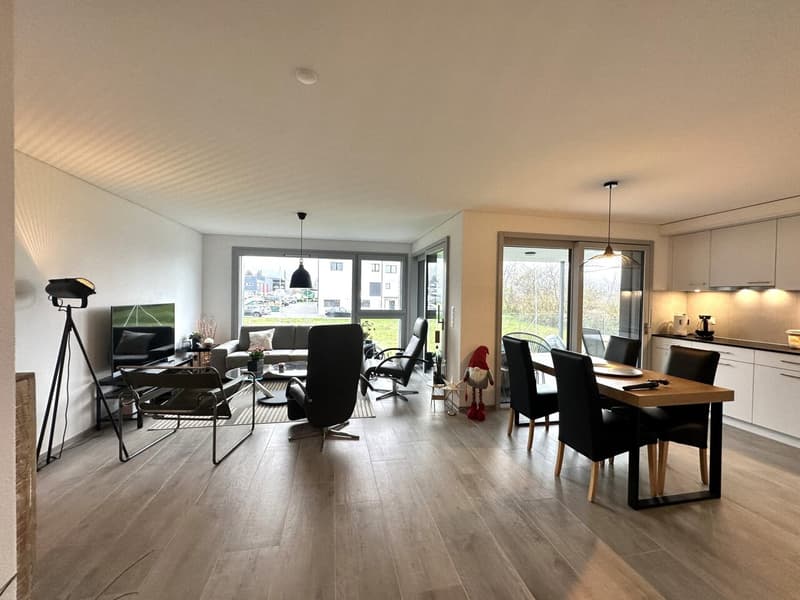 Beautiful 3.5-room apartment in Cheyres with breathtaking views of the lake (4)