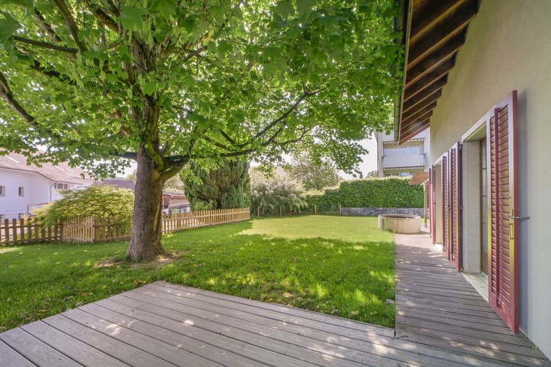 Casa unifamiliare di 6,5 locali con giardino da sogno e idromassaggio in una posizione inedificabile (4)