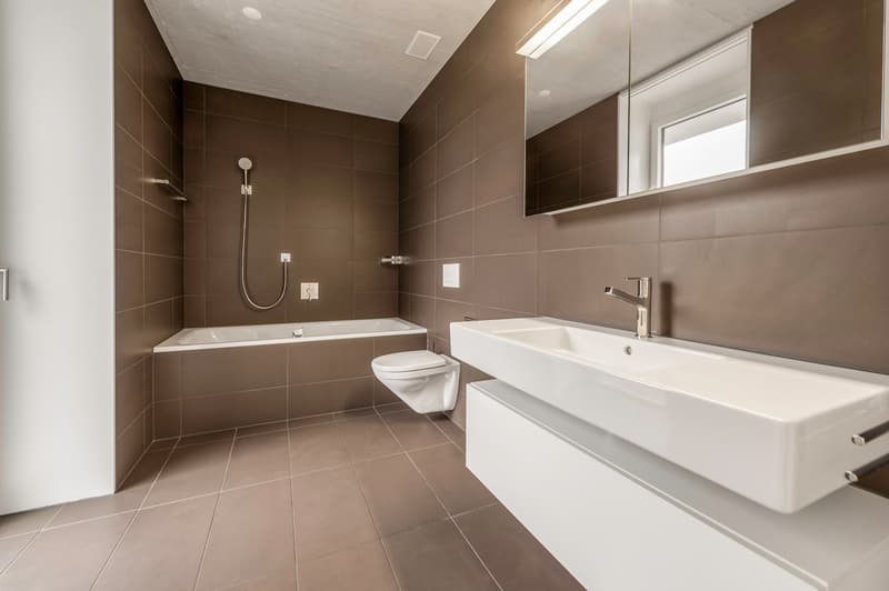 20121.1031_Bad, WC