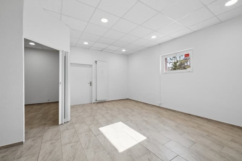 Spazio commerciale attraente direttamente sulla strada principale a Birsfelden (8)