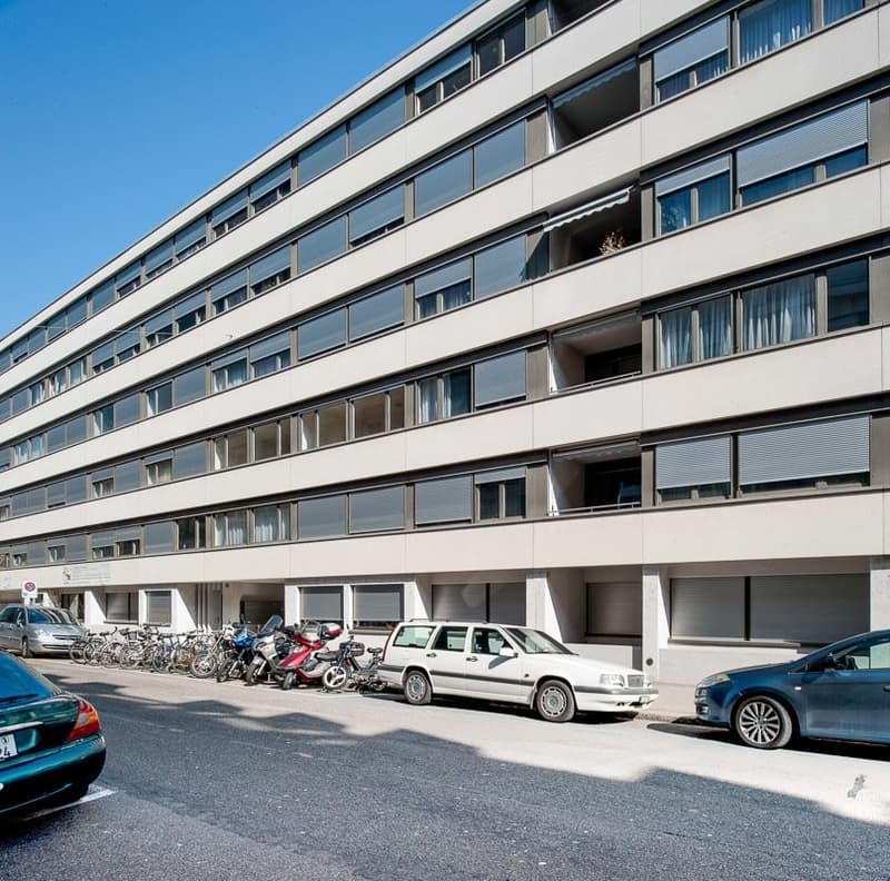 Appartement moderne dans un emplacement central. (1)