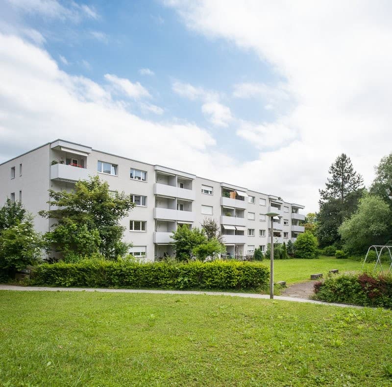 im Grünen Nähe Schwimmbad (2)