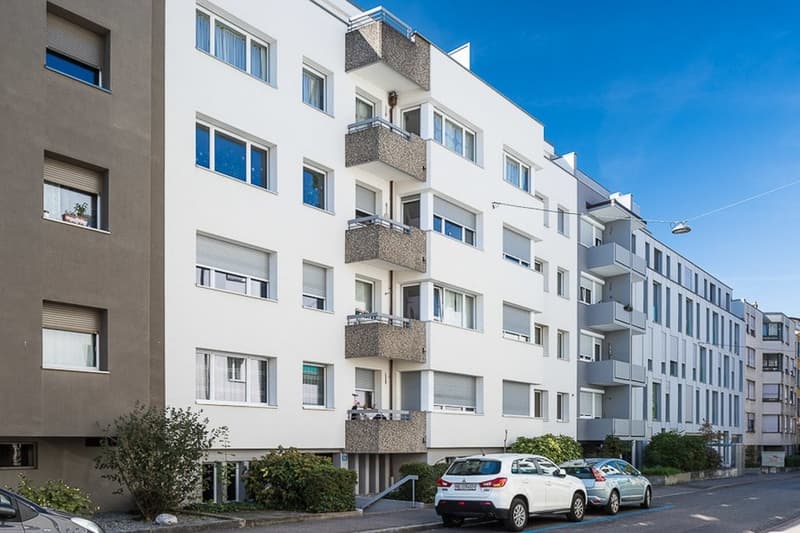 Tolle Dachwohnung sucht neue Bewohner... (1)