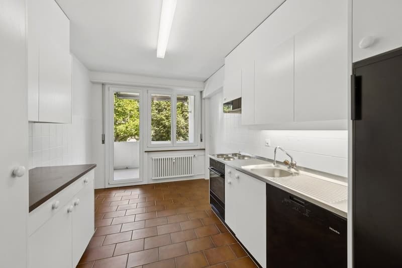 Nähe Aeschenplatz - Wohnen in zentralster Lage! (4)