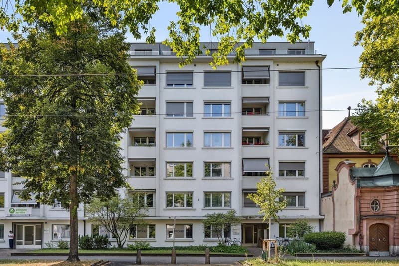 Nähe Aeschenplatz - Wohnen in zentralster Lage! (1)