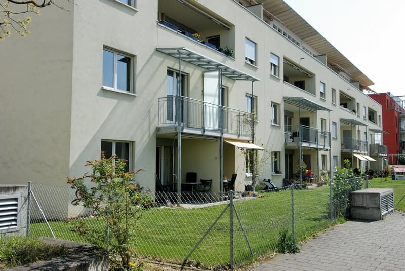 Tolle Wohnung mit zwei Gartensitzplätzen... (2)