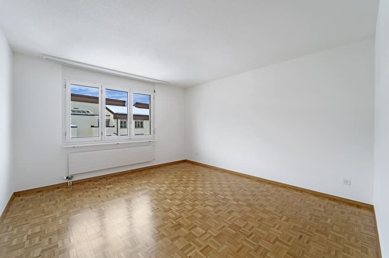 With balcony, dishwasher & much more! (3)